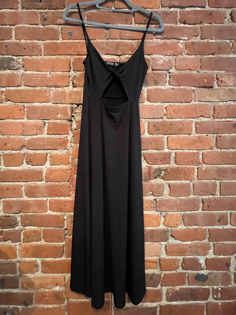 Nasty Gal Black Twist-Front cut out dress